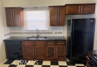 5919 Cedros Property Photo 9