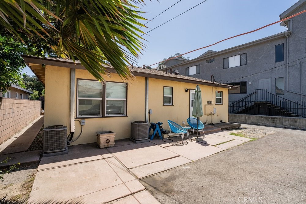 5919 Cedros Property Photo 19