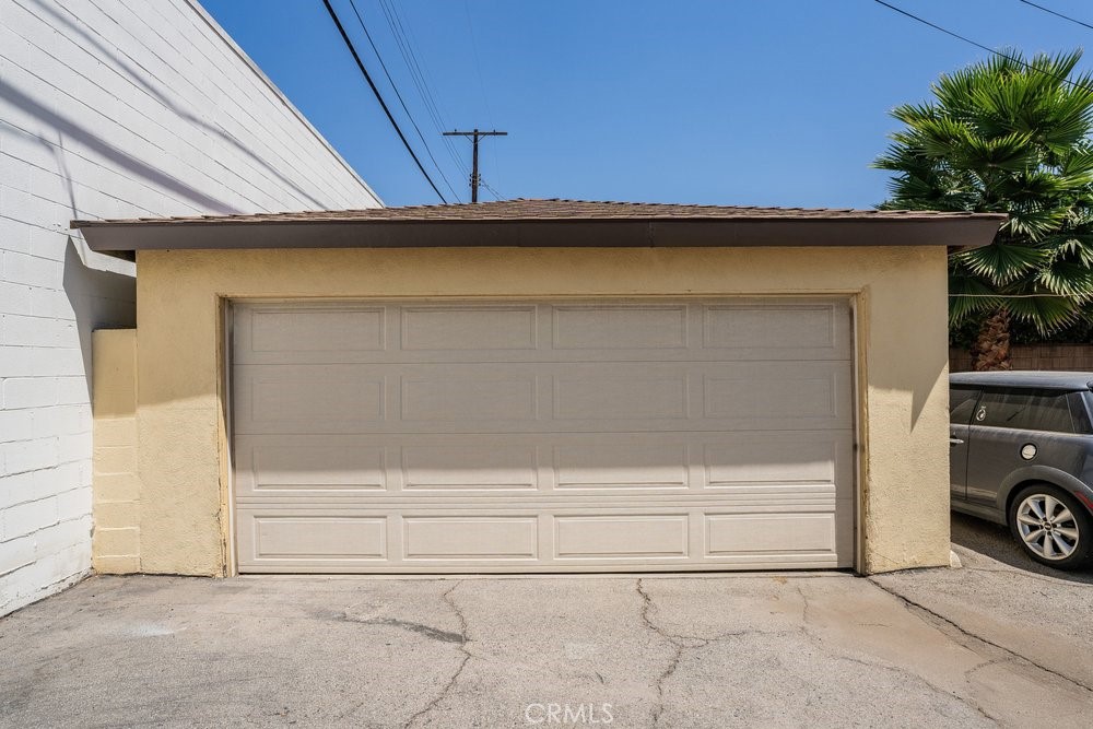 5919 Cedros Property Photo 22