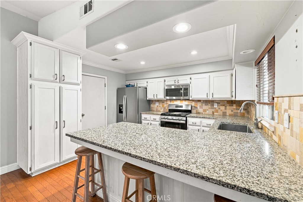 364 Pepper Property Photo 17