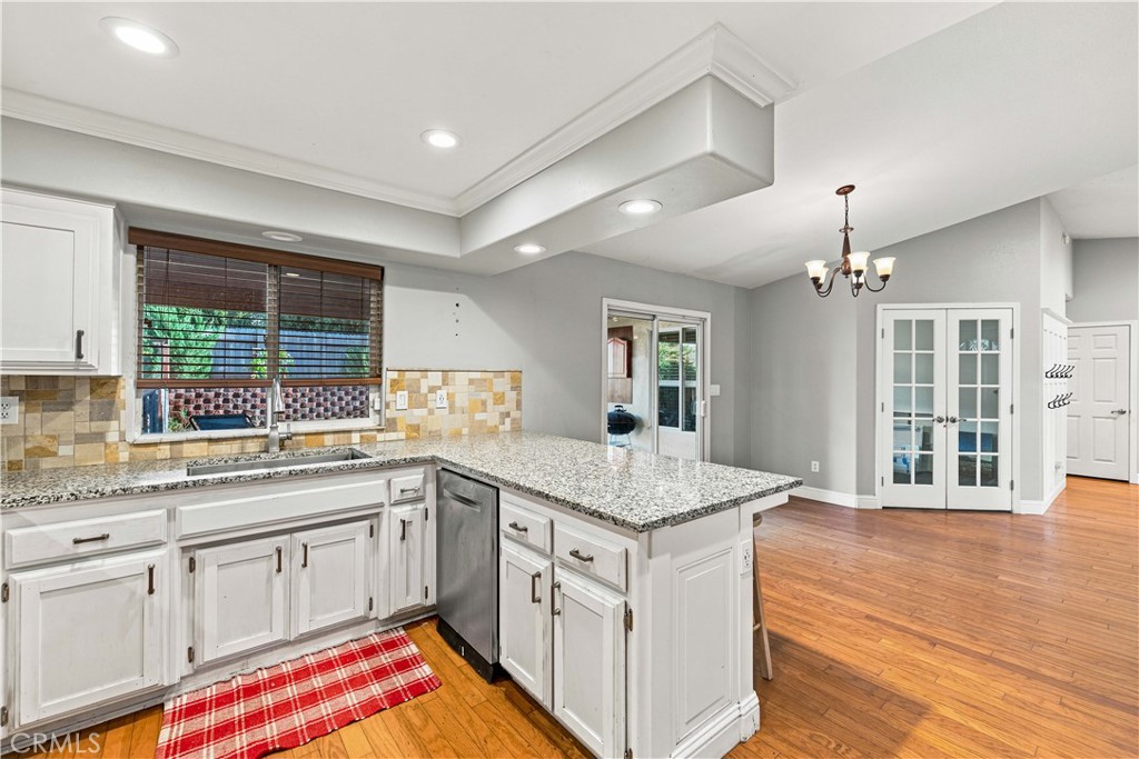 364 Pepper Property Photo 18