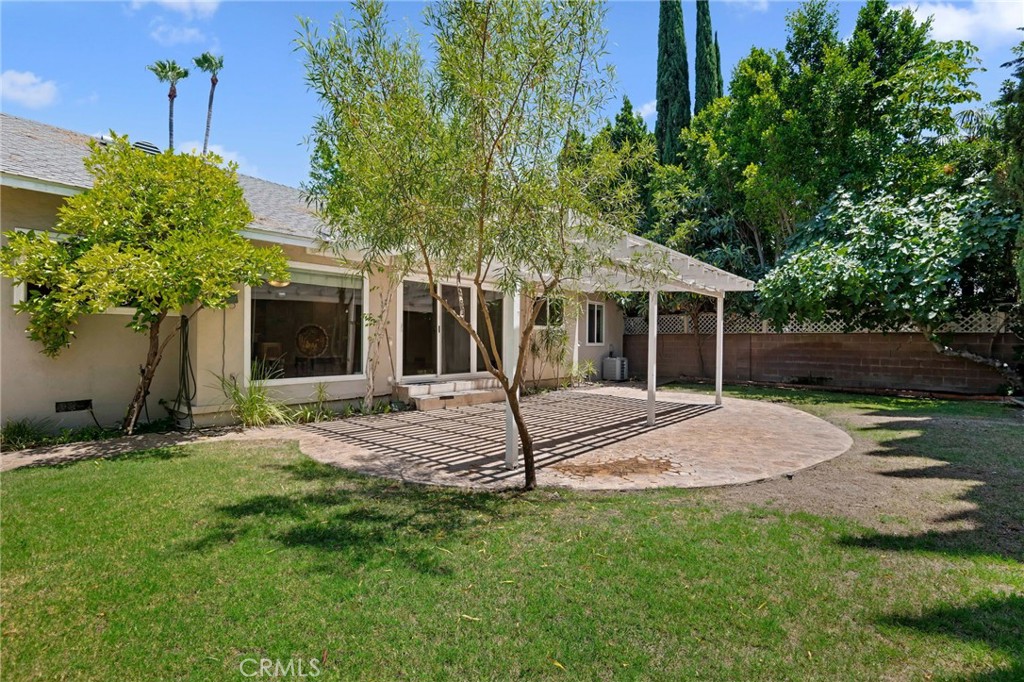 6217 Van Noord Avenue Property Photo 22