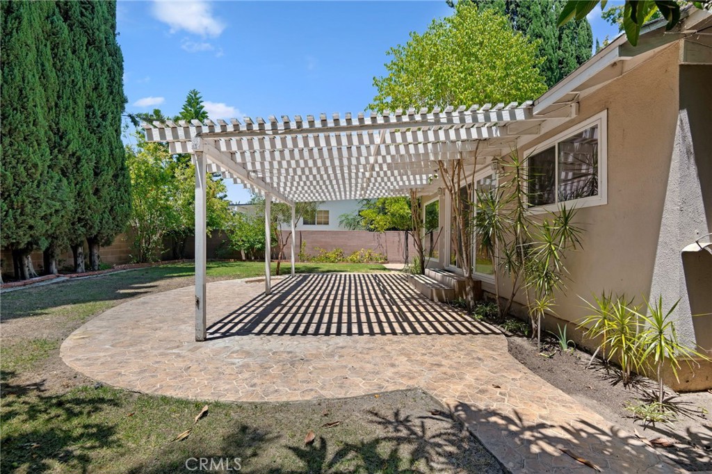 6217 Van Noord Avenue Property Photo 24