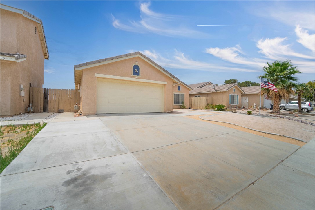 3788 Bottlebrush Property Photo 3