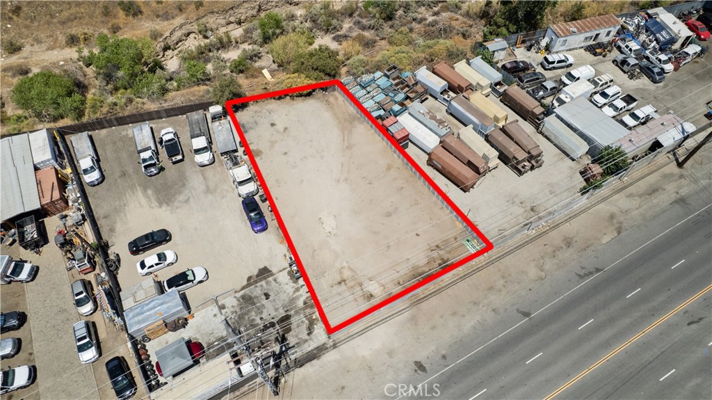 99999 Sierra Highway Property Photo 2