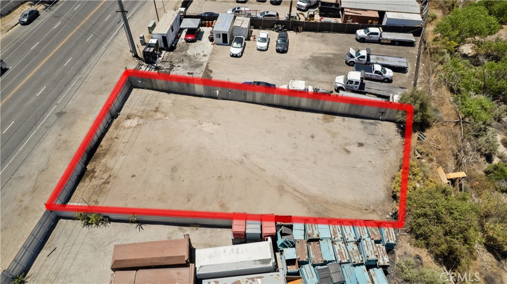 99999 Sierra Highway Property Photo 4