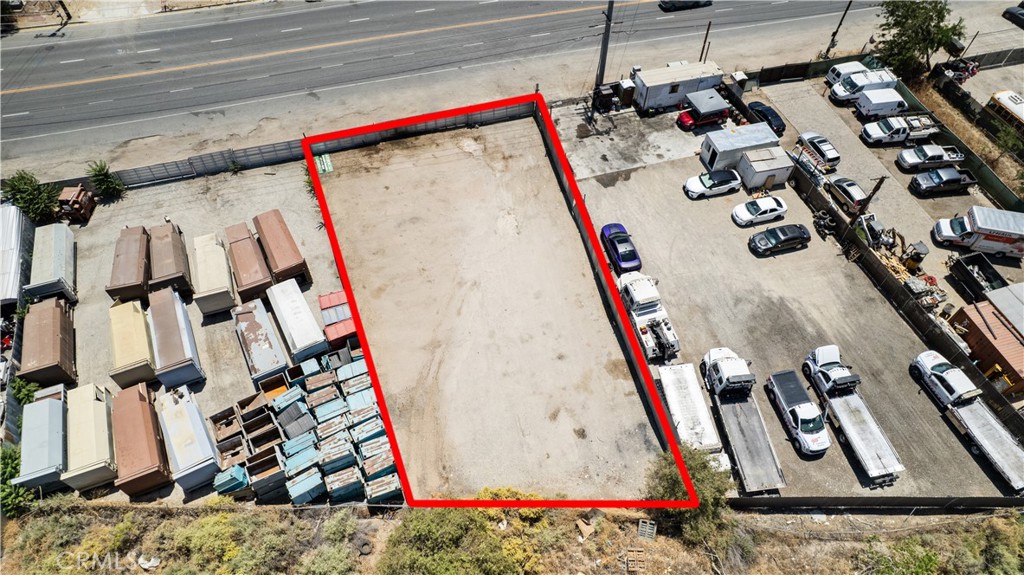 99999 Sierra Highway Property Photo 6