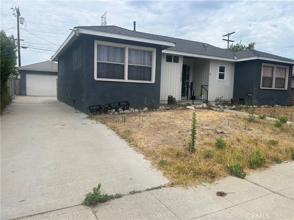 12900 Tonopah Property Photo 2