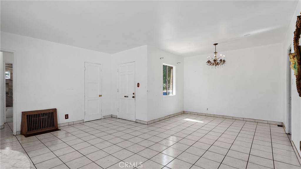 5274 S Slauson Property Photo 5