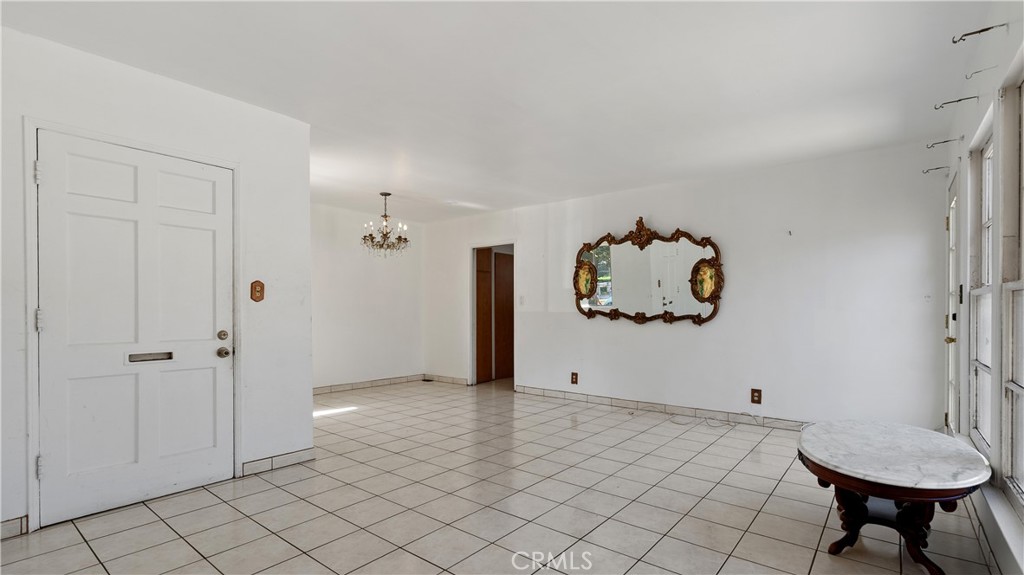 5274 S Slauson Property Photo 6