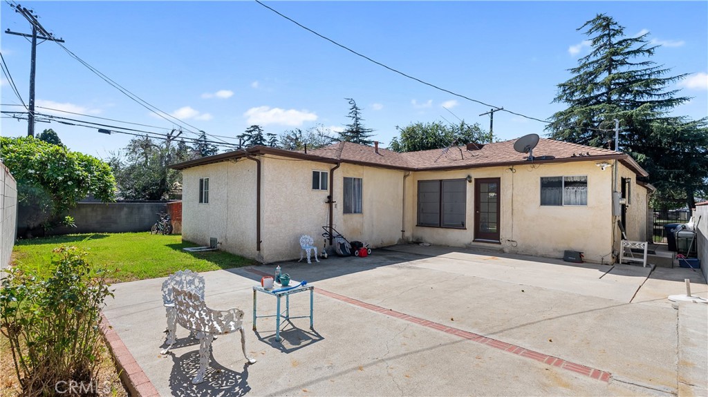 5274 S Slauson Property Photo 21