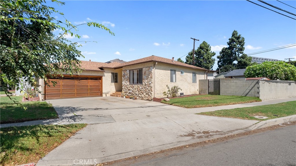 5274 S Slauson Property Photo 23
