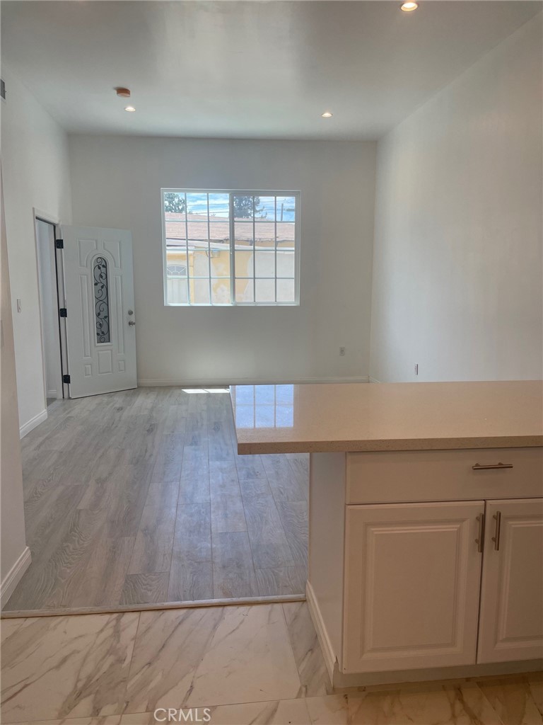 16023 Wyandotte Street Property Photo 4