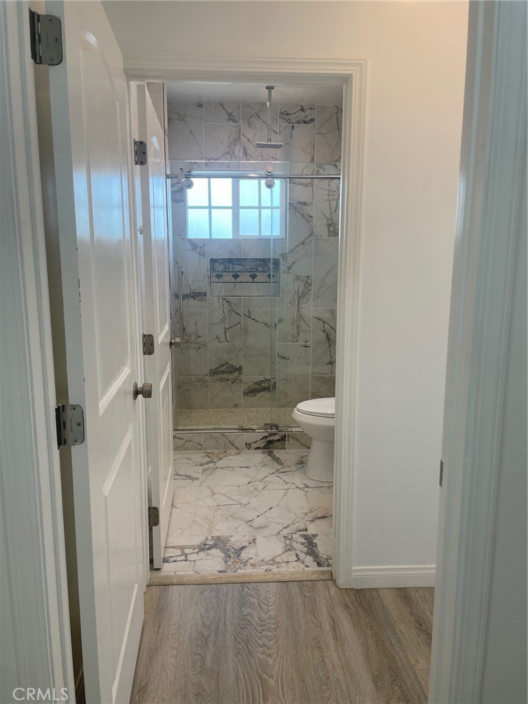 16023 Wyandotte Street Property Photo 5