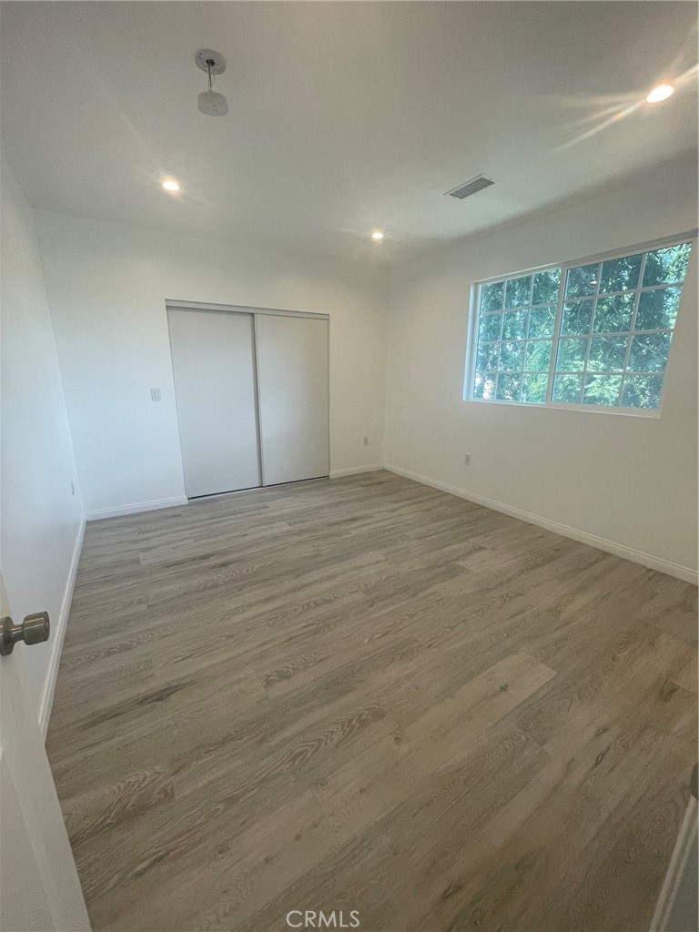 16023 Wyandotte Street Property Photo 7