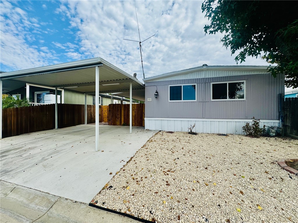 14035 Rosedale Highway Property Photo 2