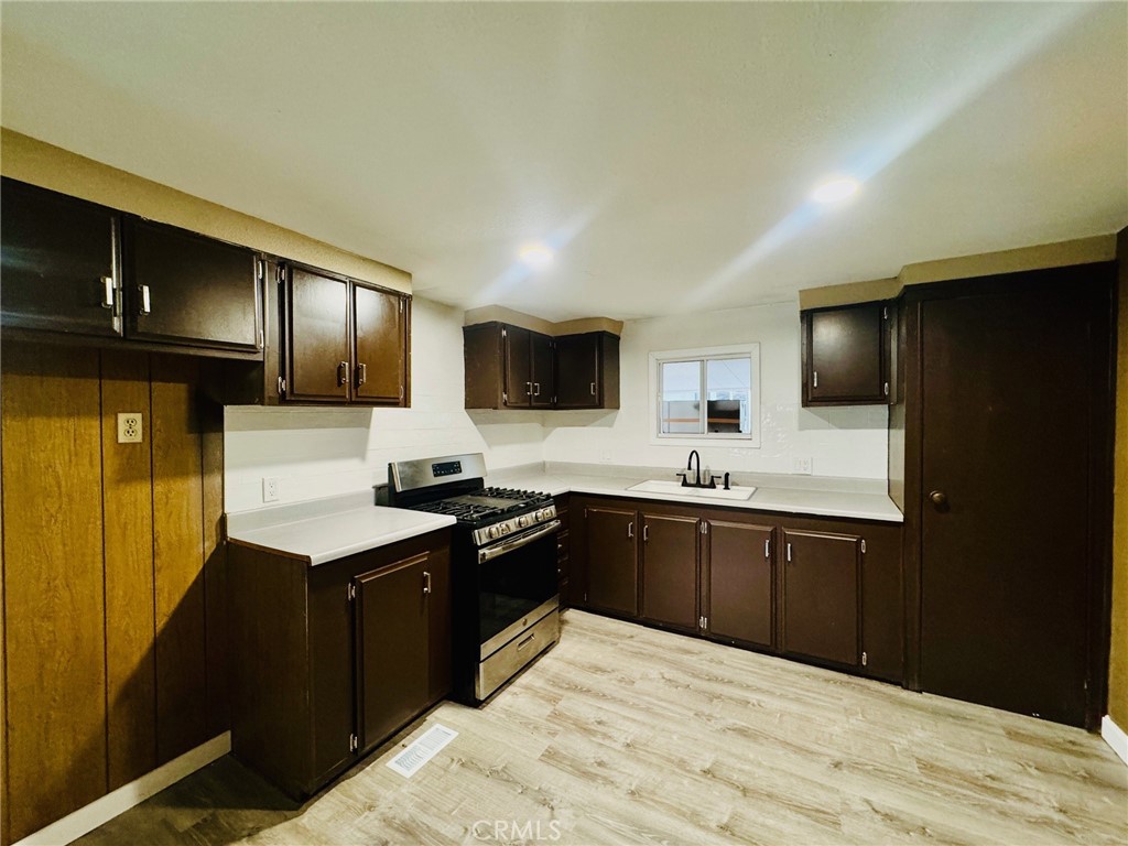 14035 Rosedale Highway Property Photo 9