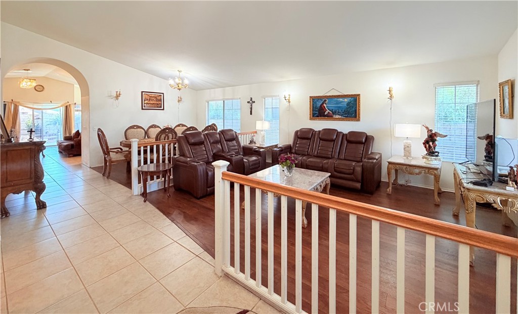 20350 Calhaven Property Photo 6