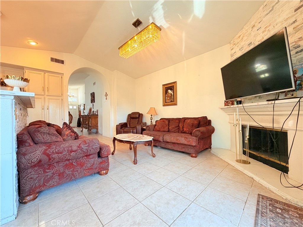 20350 Calhaven Property Photo 8