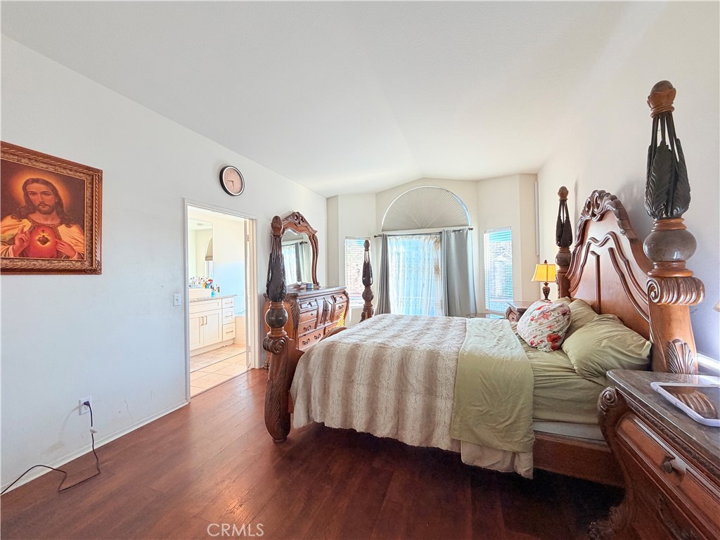 20350 Calhaven Property Photo 11