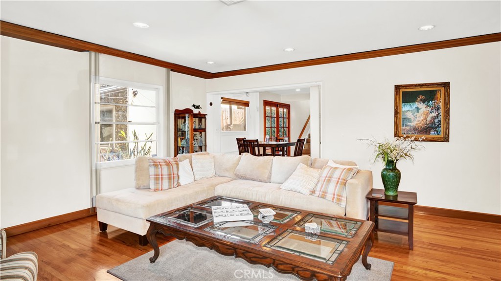 5734 Norwich Property Photo 5