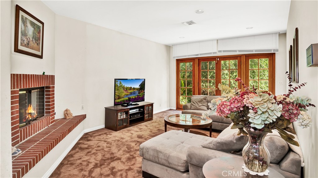5734 Norwich Property Photo 25