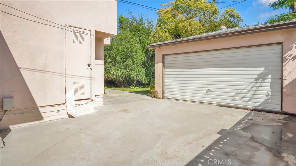 5734 Norwich Property Photo 34