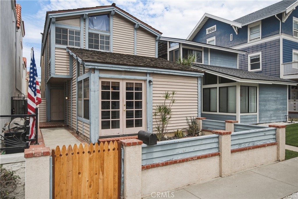 417 8th Street Property Photo 1
