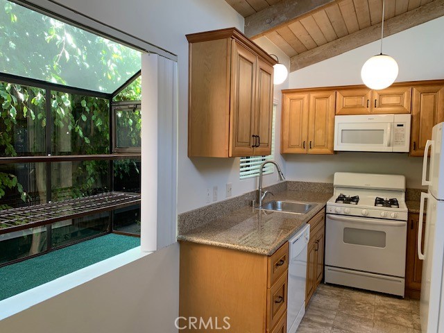 2495 S Barrington Property Photo 12