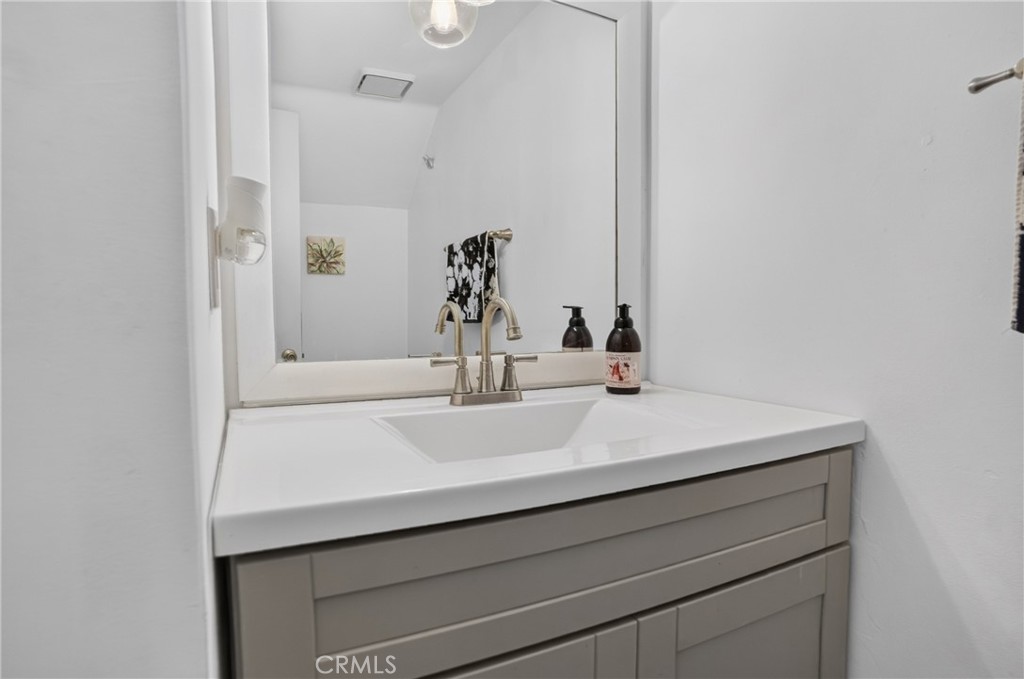 15230 Roxford St 62 Property Photo 13