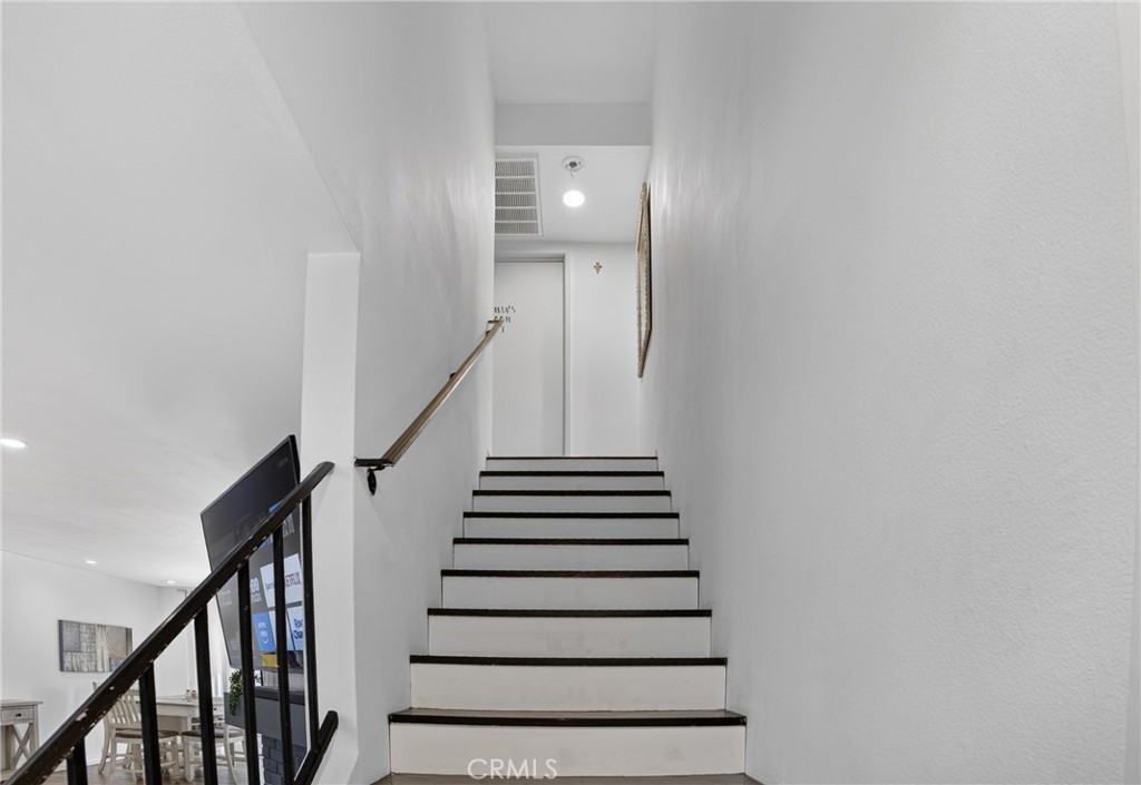 15230 Roxford St 62 Property Photo 16