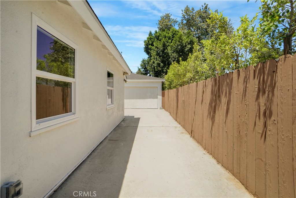 7337 Caldus Avenue Property Photo 26