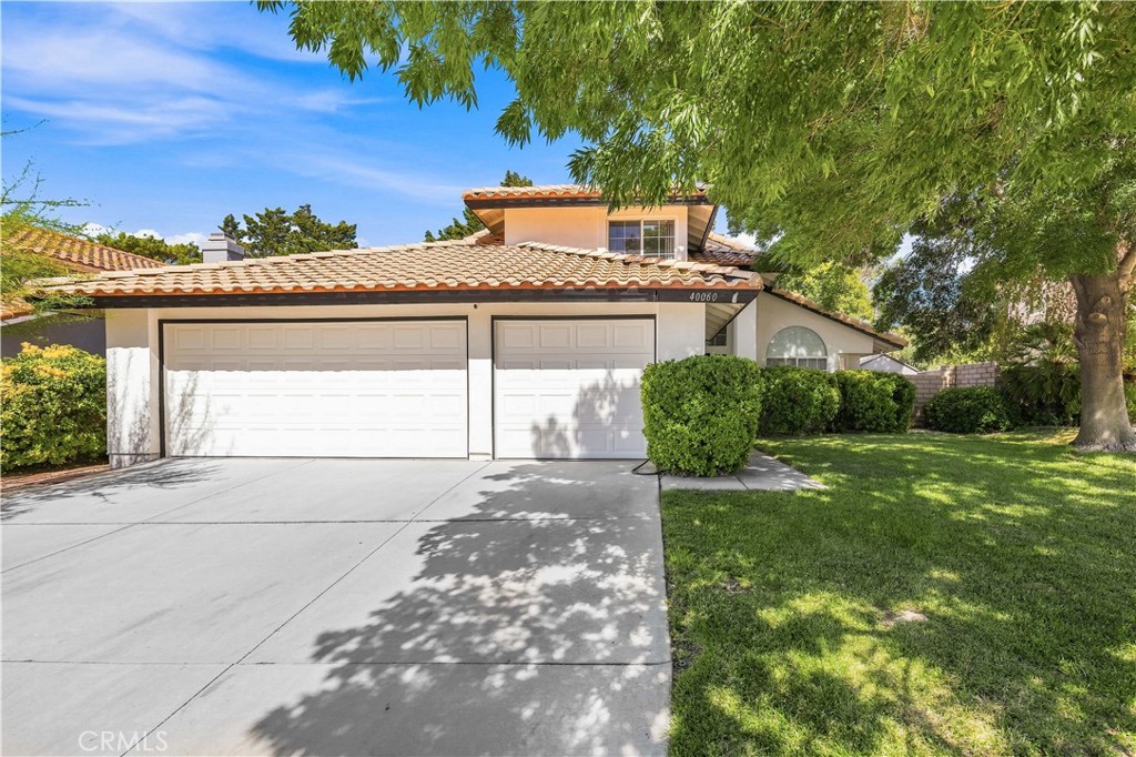 40060 Castana Property Photo