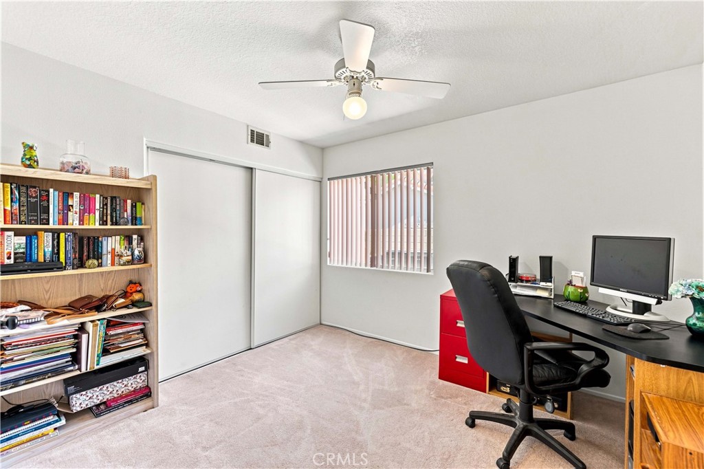 40060 Castana Property Photo 22