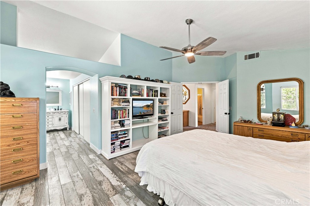 40060 Castana Property Photo 32