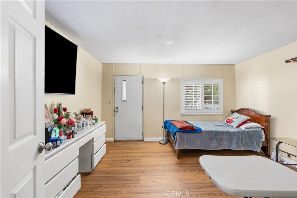 18540 Soledad Canyon 124 Property Photo 7