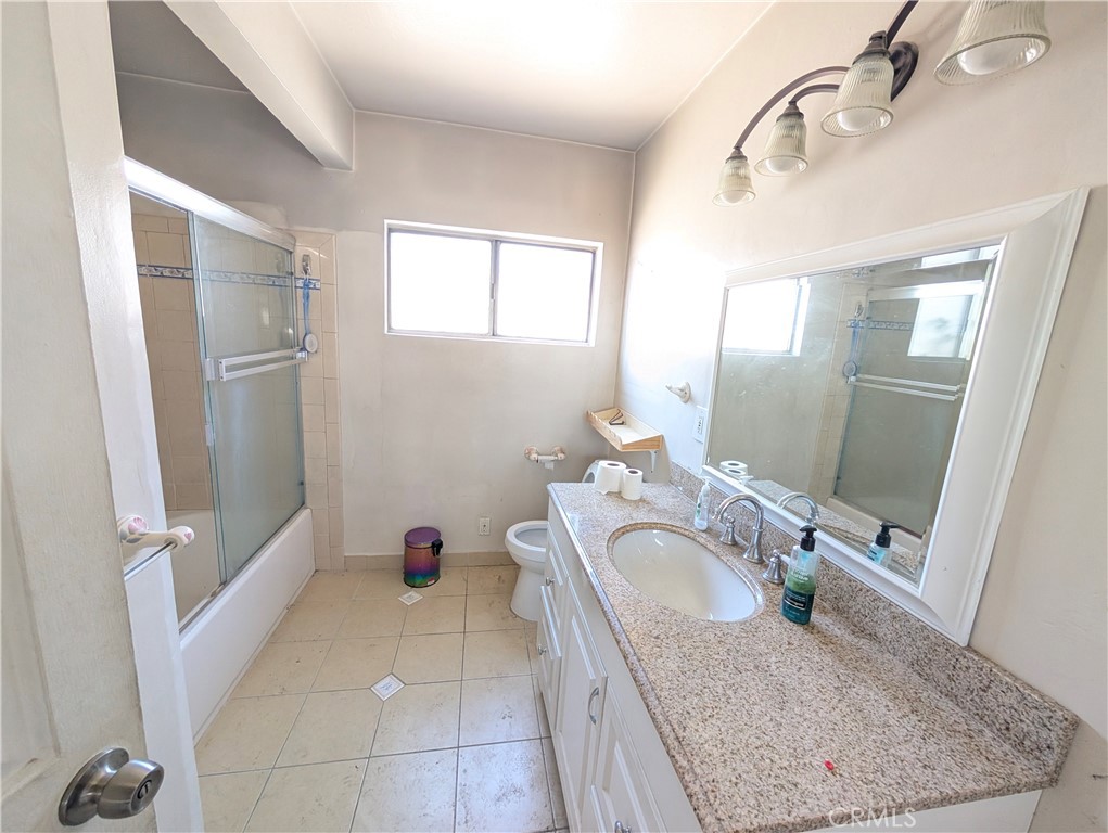 7805 Arcola Property Photo 13