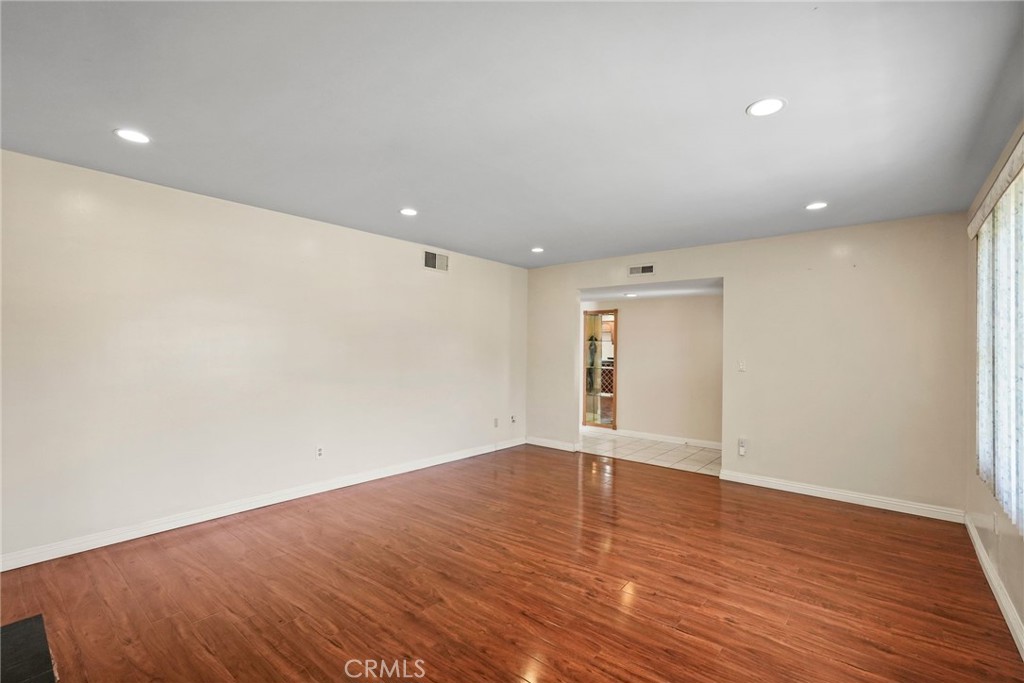 22427 Vanowen Property Photo 10