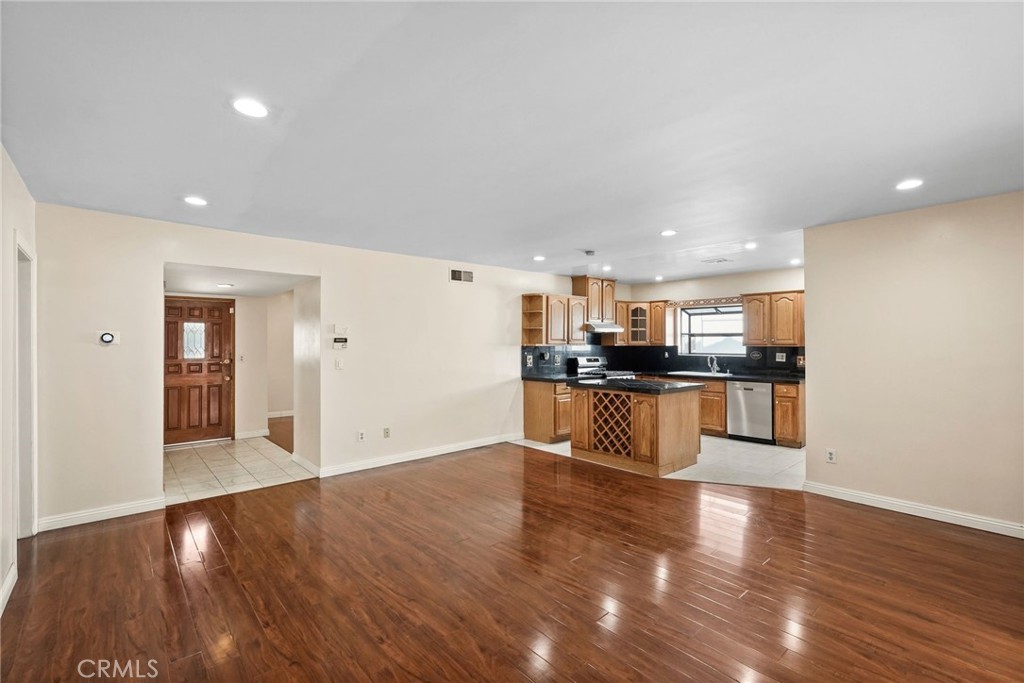22427 Vanowen Property Photo 11