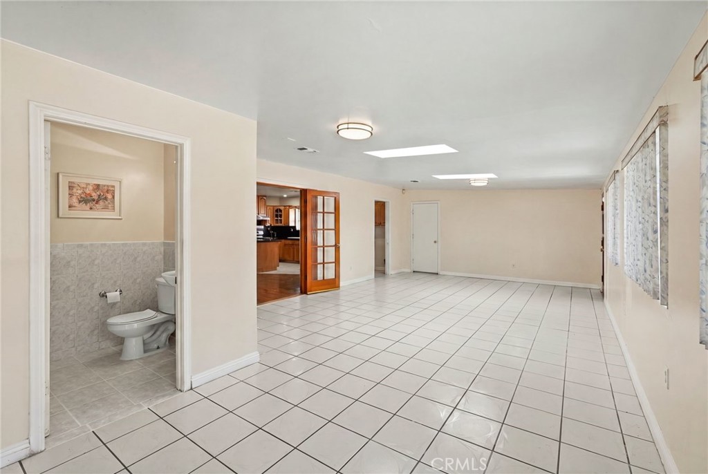 22427 Vanowen Property Photo 22