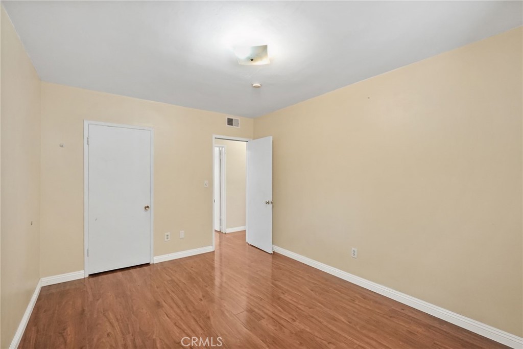 22427 Vanowen Property Photo 32