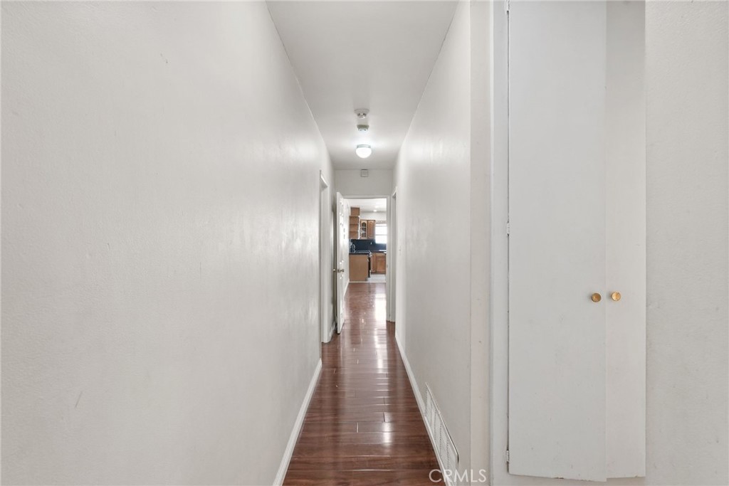 22427 Vanowen Property Photo 34