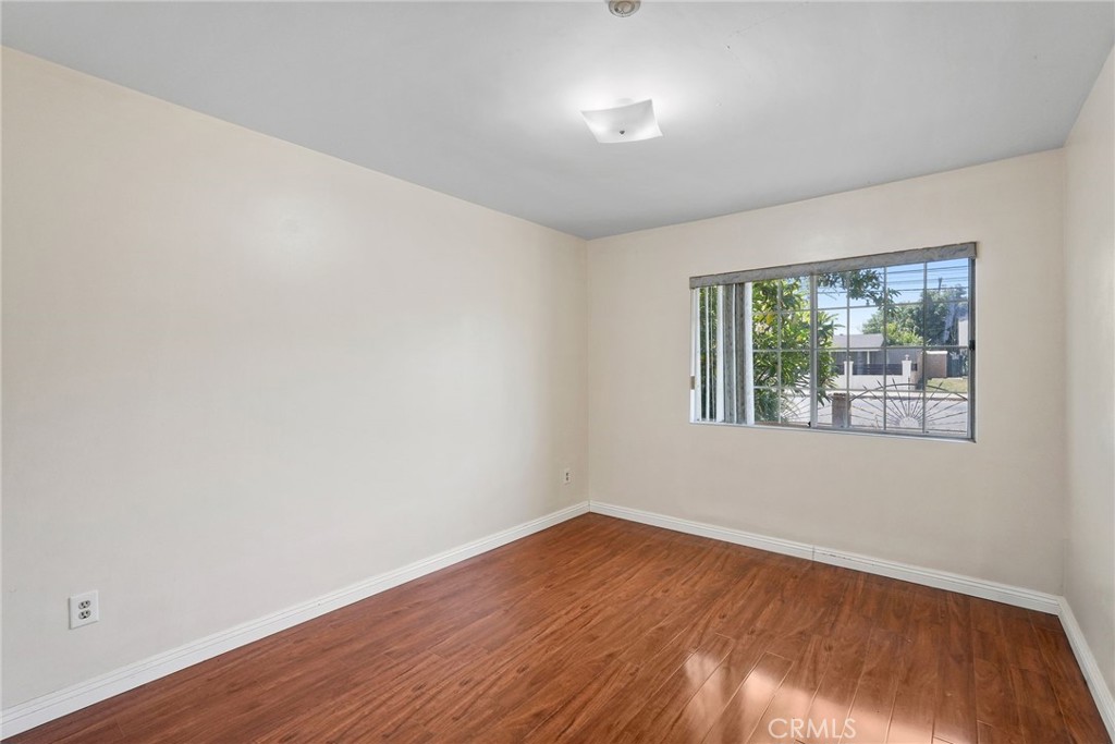 22427 Vanowen Property Photo 36