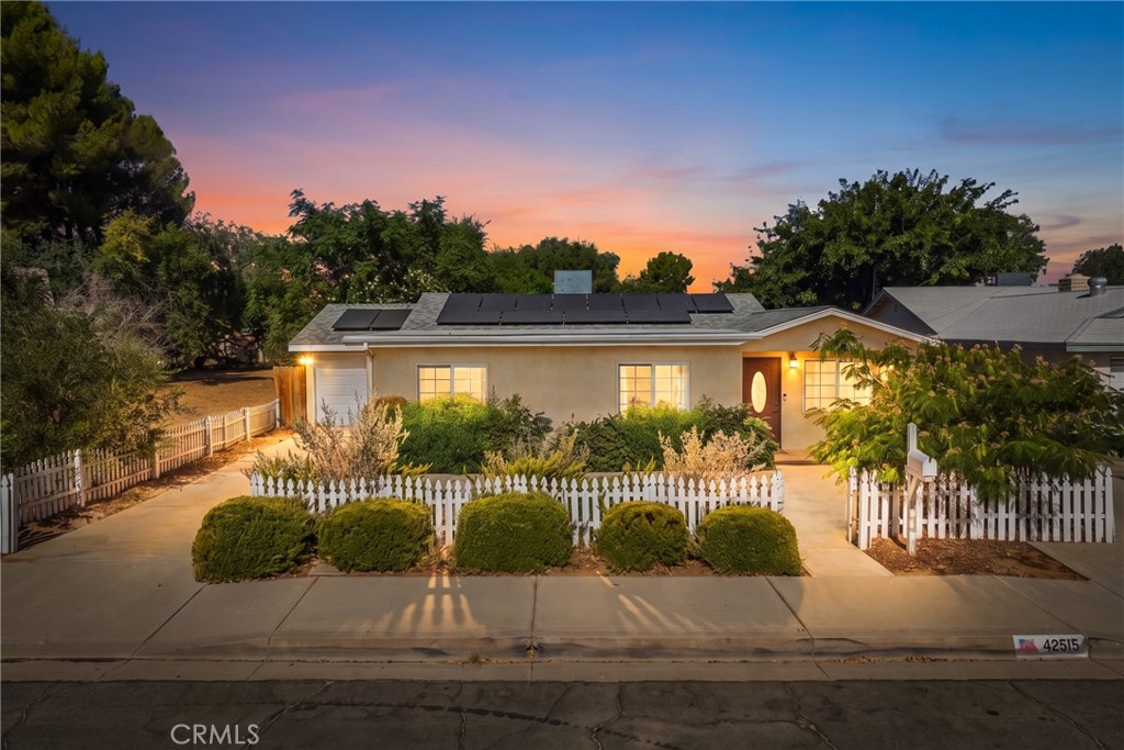 42515 52nd W Property Photo 1