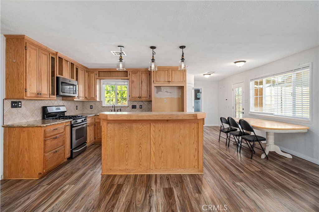 42515 52nd W Property Photo 10