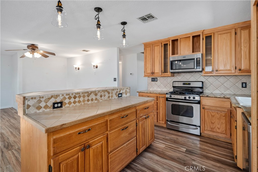 42515 52nd W Property Photo 13