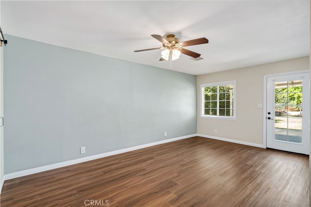 42515 52nd W Property Photo 16
