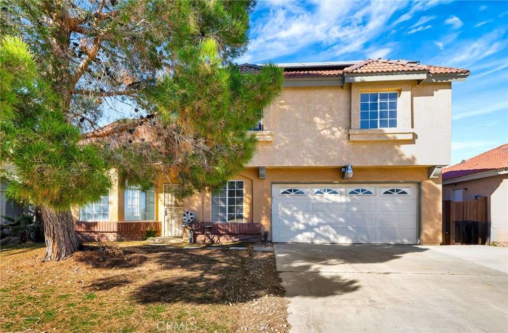 1009 Heatherfield Property Photo 1