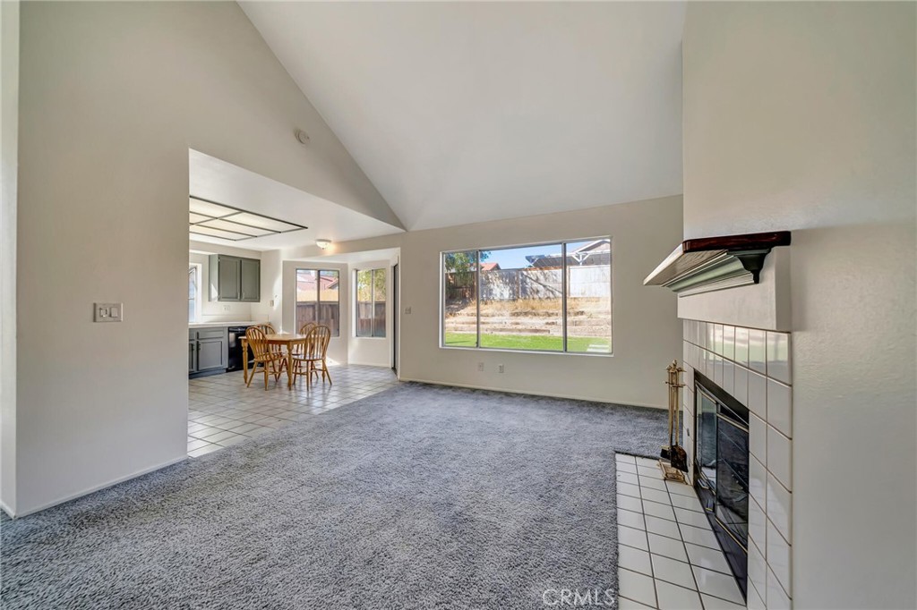 1009 Heatherfield Property Photo 13