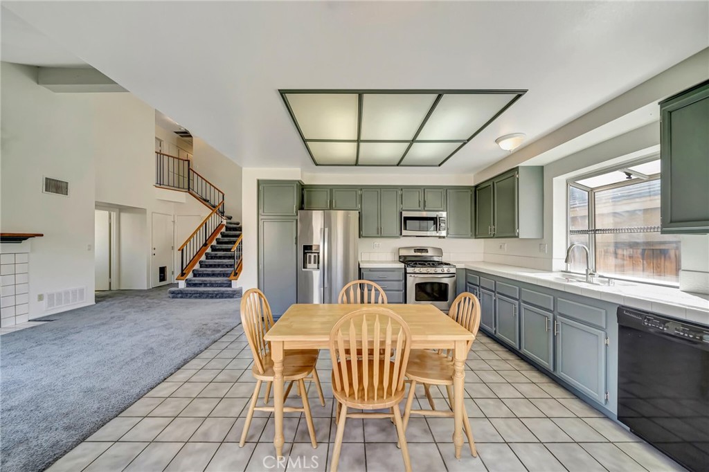 1009 Heatherfield Property Photo 16